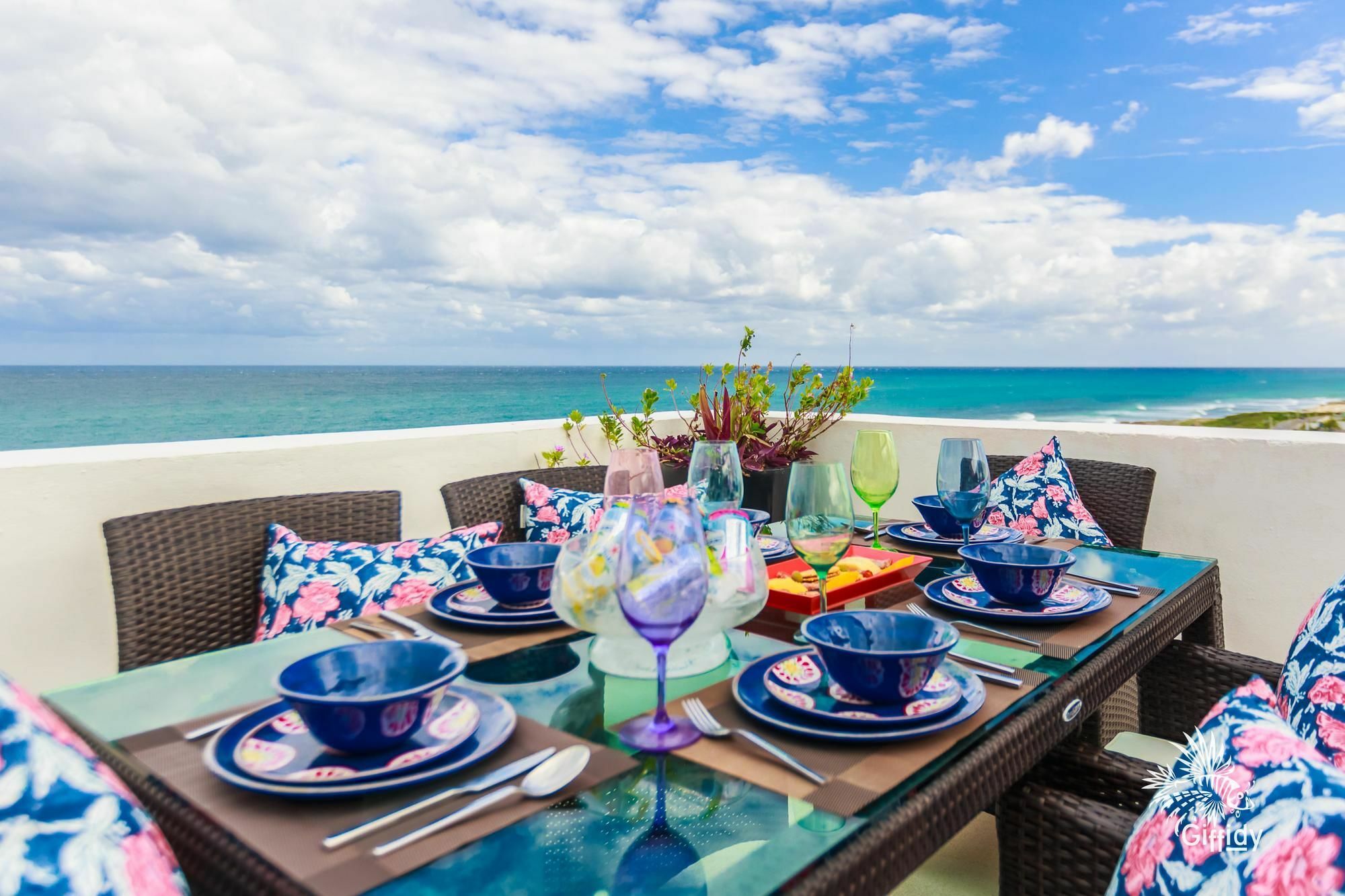 Deep Blue - 202 Isla Mujeres